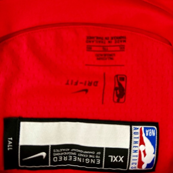 Authentic NBA Raptor Shirt - Picture 2 of 5